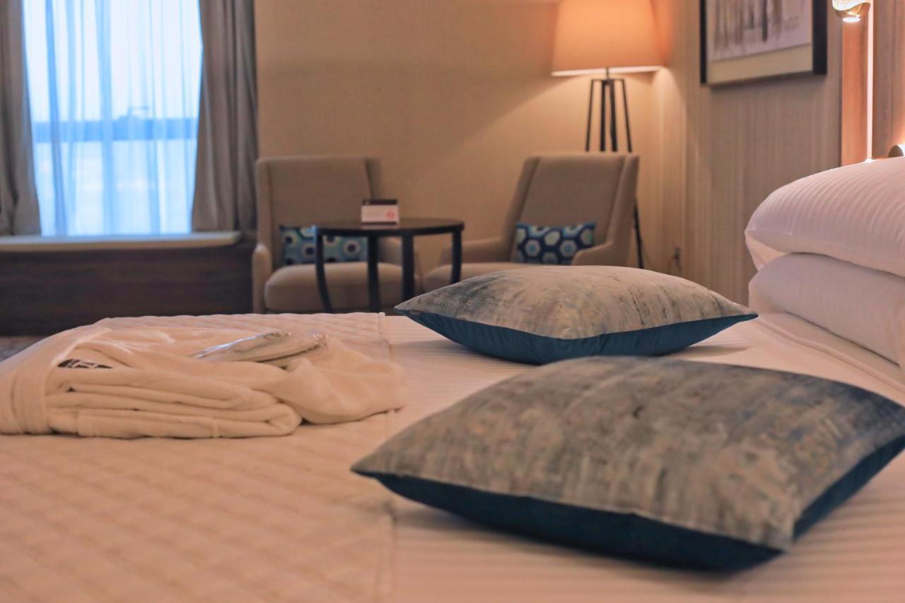 Az Hotels Grand Oran Es Senia Exteriör bild