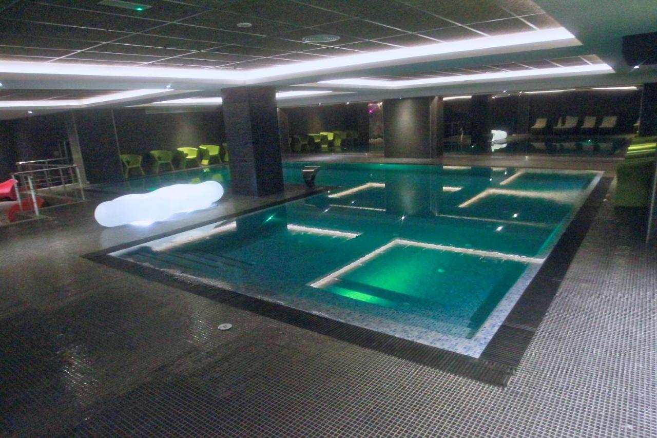 Az Hotels Grand Oran Es Senia Exteriör bild