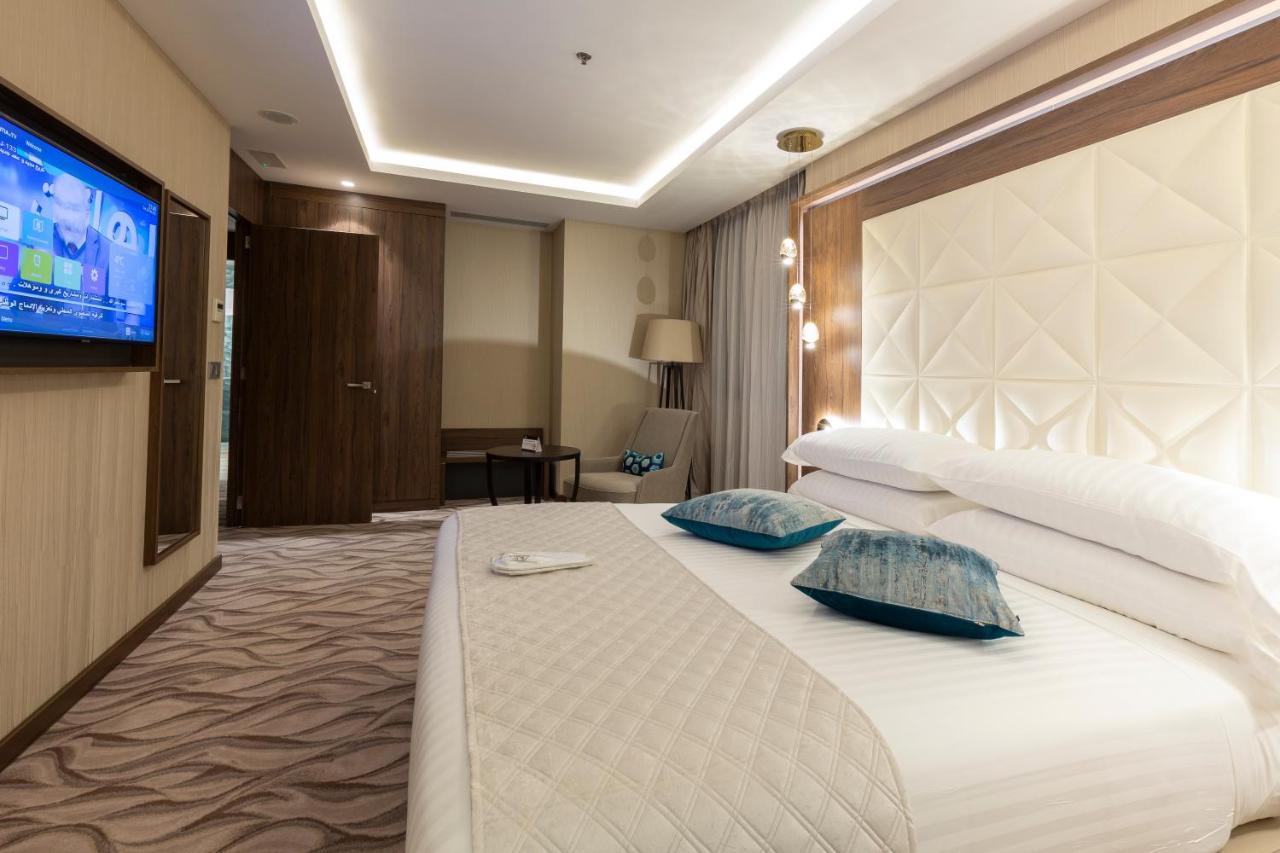 Az Hotels Grand Oran Es Senia Exteriör bild