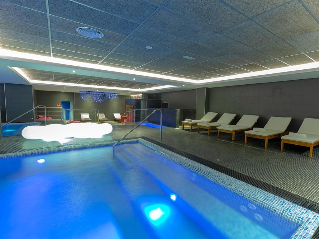 Az Hotels Grand Oran Es Senia Exteriör bild